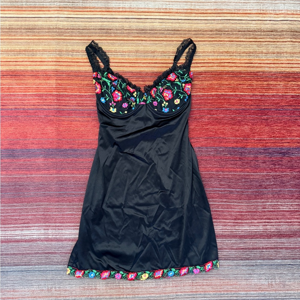 Vintage Victorias secret black embroidered floral and lace slip